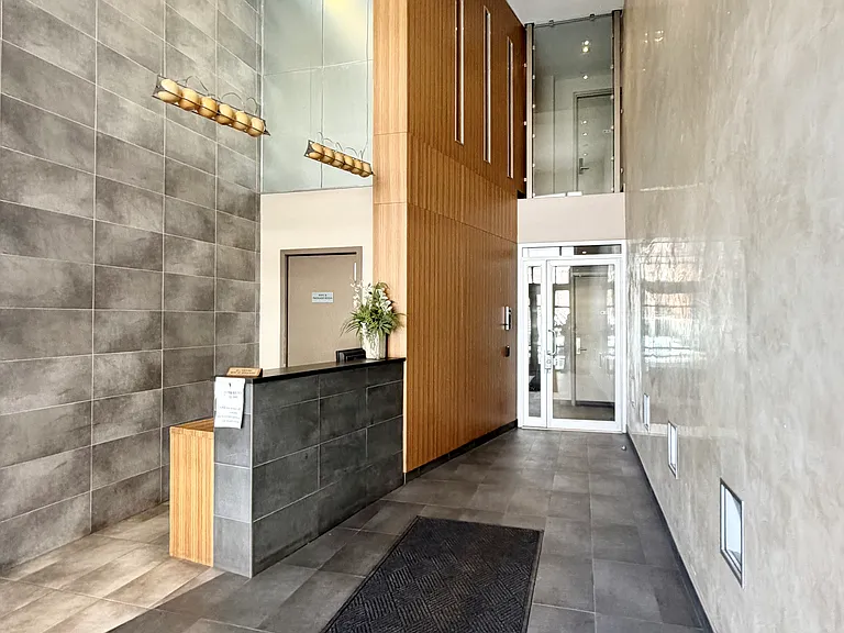 206 Front St #5B — Photo 9