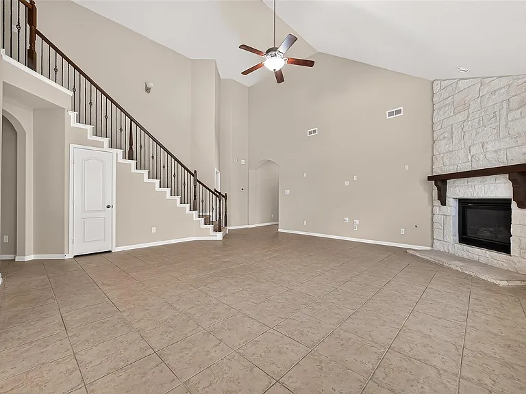 10031 Esslemont Ct — Photo 11
