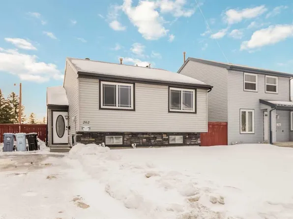 202 N Bird Cres, Wood Buffalo, AB T9H 4T3