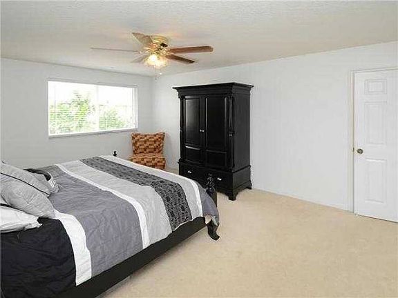 4th image of 2000 NW 150th Ave Ste 1100