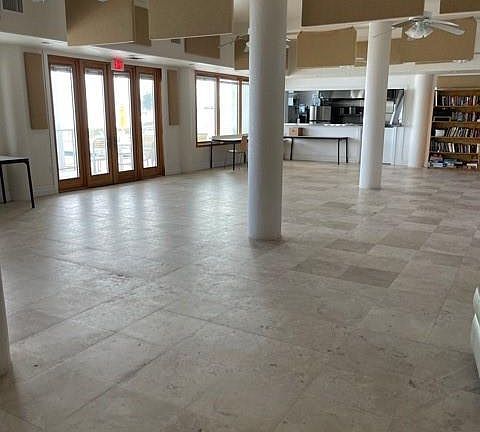 4th image of 5201 S Atlantic Ave APT 102A