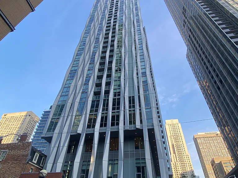 1 Yorkville Ave #2811 — Photo 2