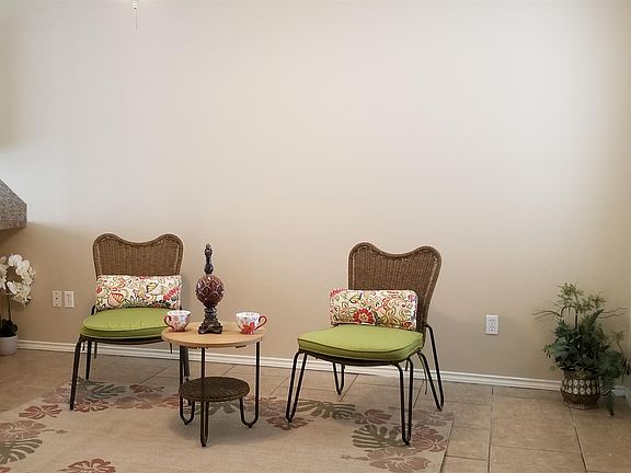 2nd image of 1523 Oasis Ave APT 2