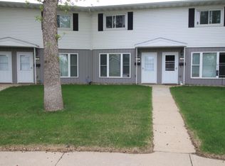 11 Westfield Cir, Minot, ND 58701