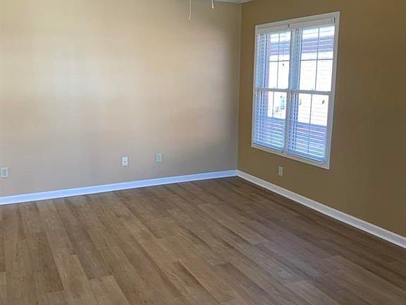 5th image of 2518 Triple Crown Way