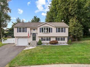93 Ingersol Rd, Milford, CT 06460