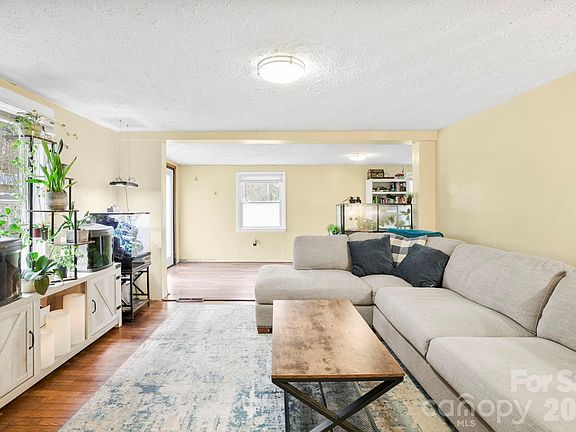 5th image of 38 Pisgah View Rd