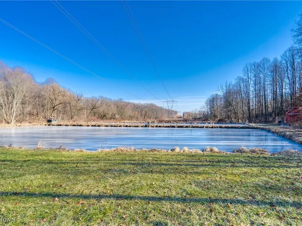 Vl Baird Ave NE, Paris, OH 44669