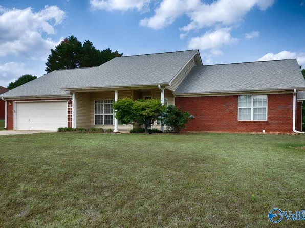 135 Crossing Blvd, Meridianville, AL 35759