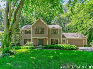 190 Foxdown Rd, Holland, MI 49424