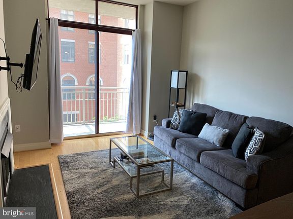 4th image of 1205 Garfield St #310