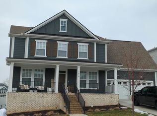 2010 Hollyhock Dr, Hendersonville, TN 37075