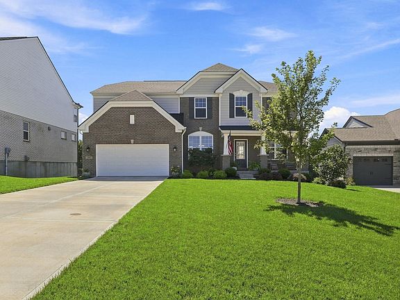 2nd image of 1545 Caledonia Ct