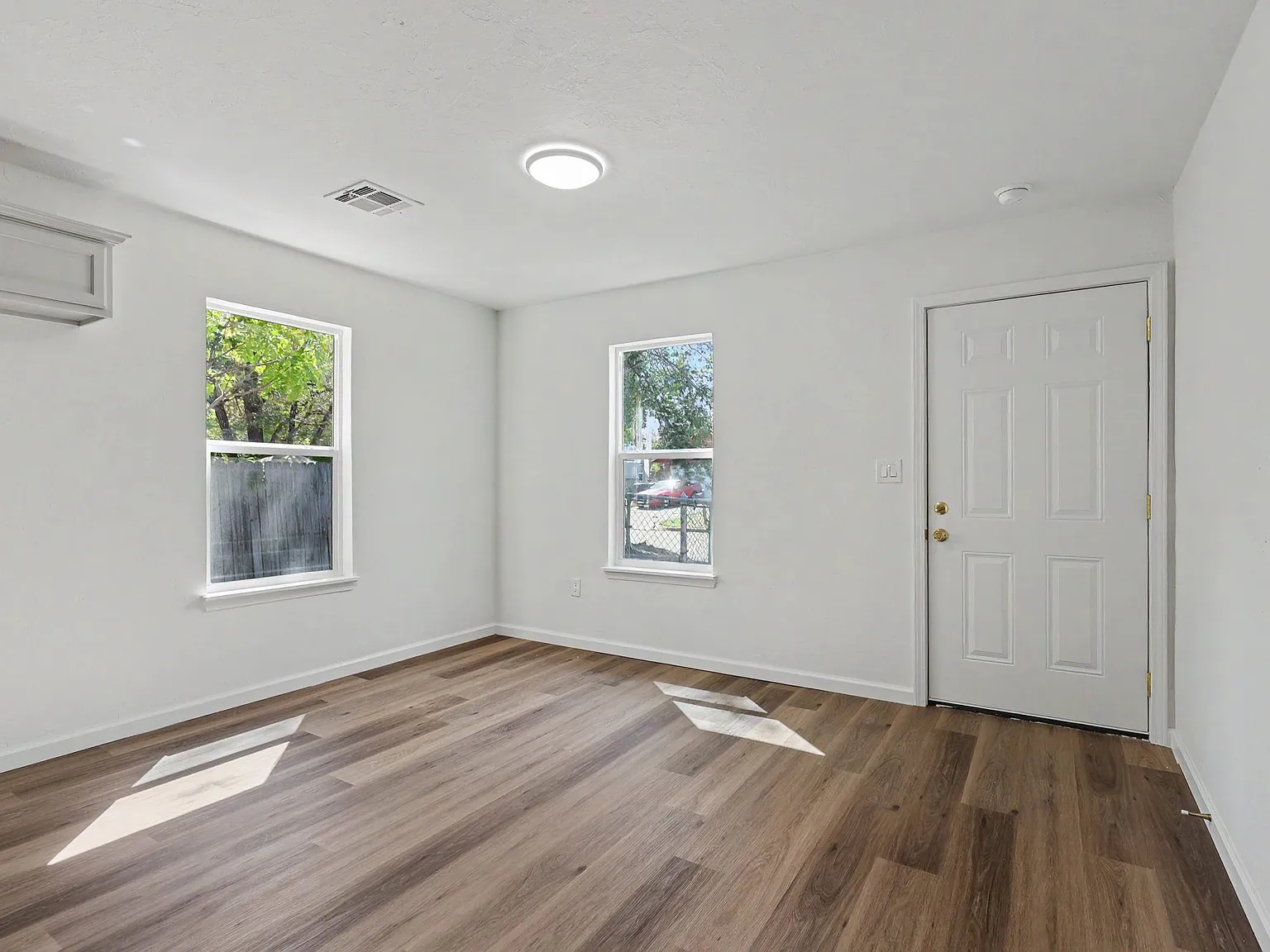 1217 Southwest 17th Street - 1 — Photo 3
