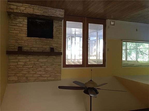 Living Area with beam ceiling