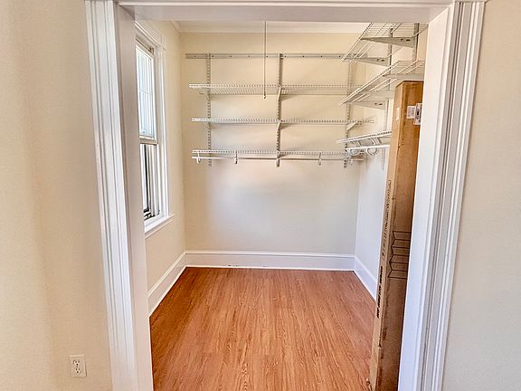 5th image of 163 Coleridge St #2