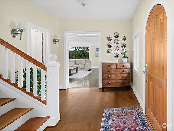 5th image of 7115 Interlaaken Drive SW