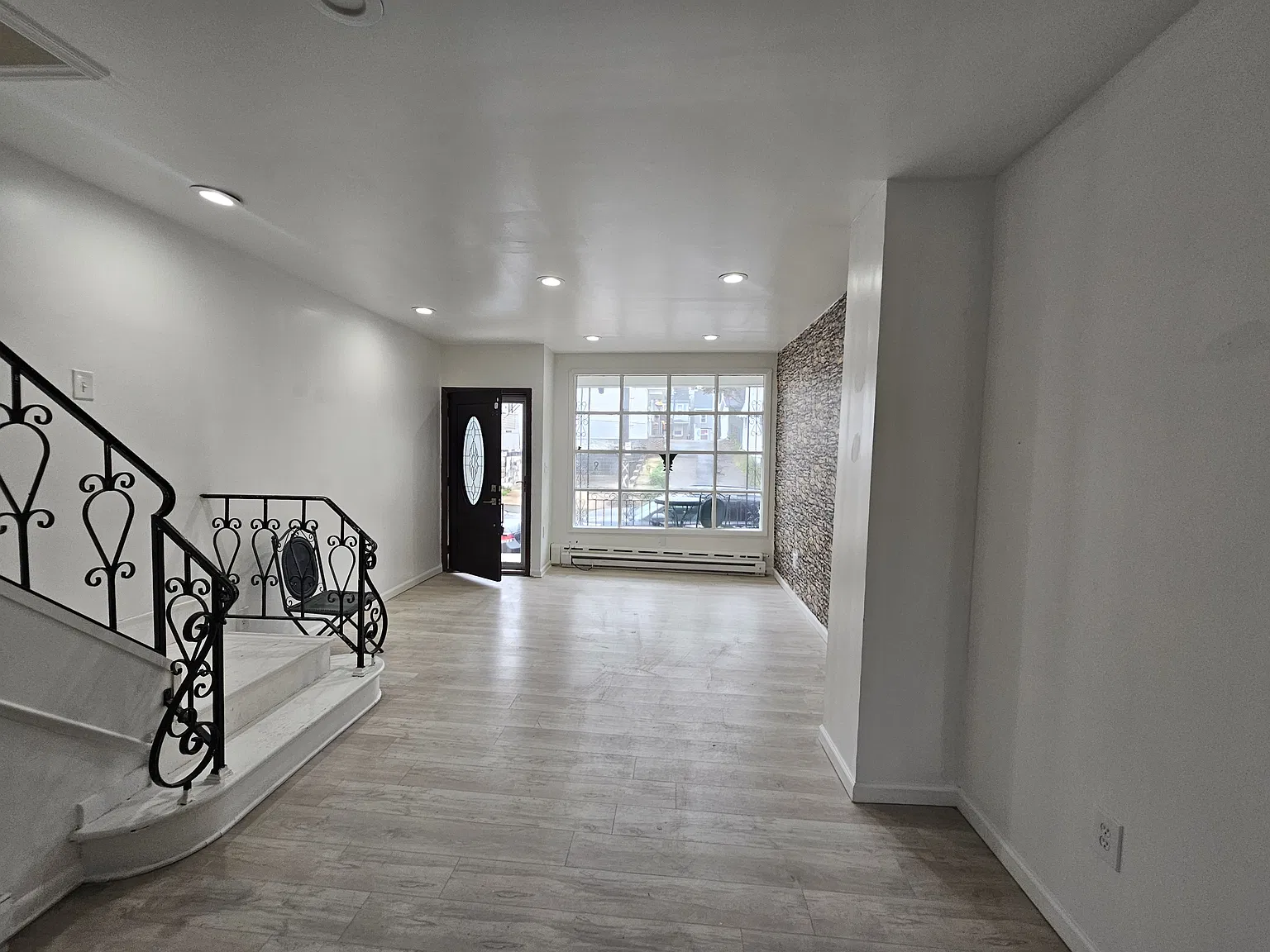 419 West Lloyd Street - 1 — Photo 4