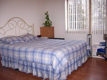4th image of 9424 Bay Colony Dr APT 1W