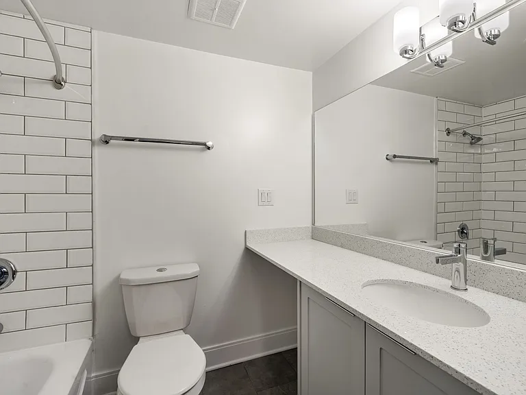 565 Manchester Rd — Photo 18