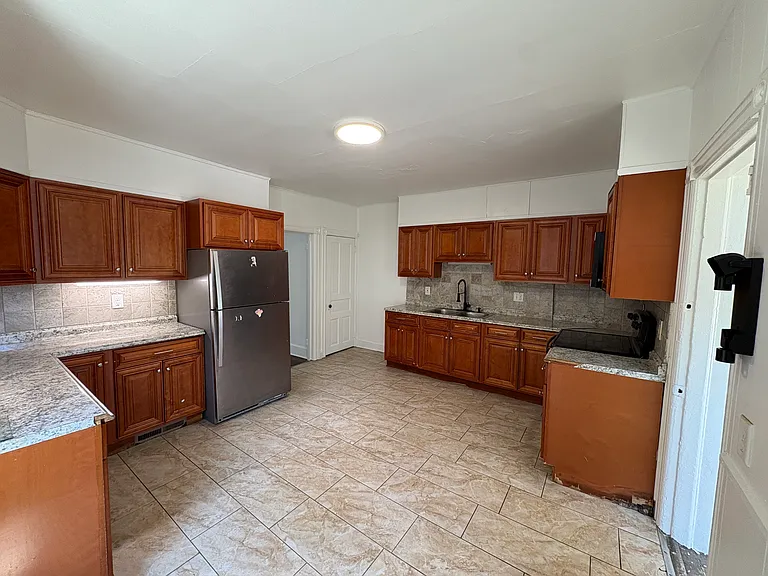 137 Woodland Ave — Photo 8