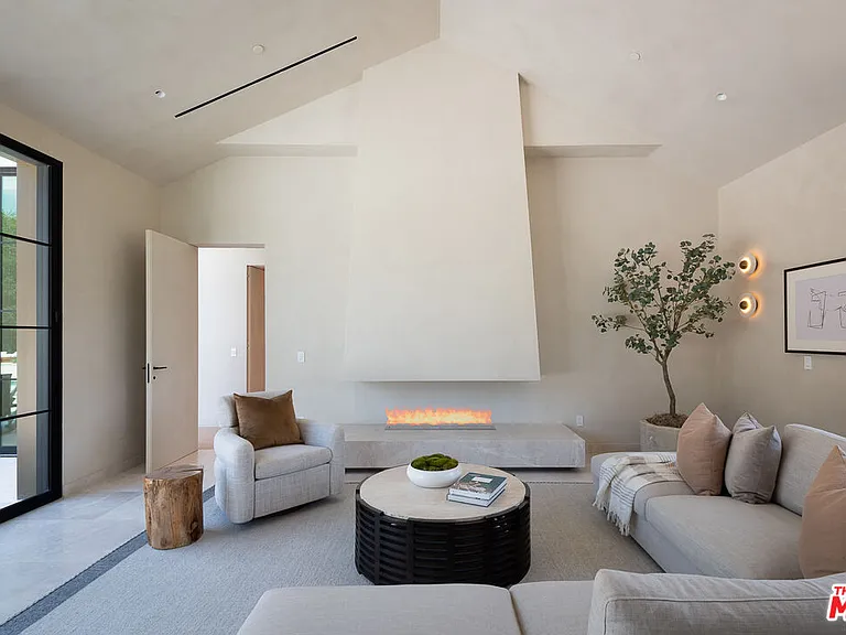 24172 Lupin Hill Rd — Photo 42