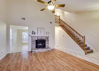 3 bed, 2.5 bath, 1712 sqft, $2,450 — Photo 3