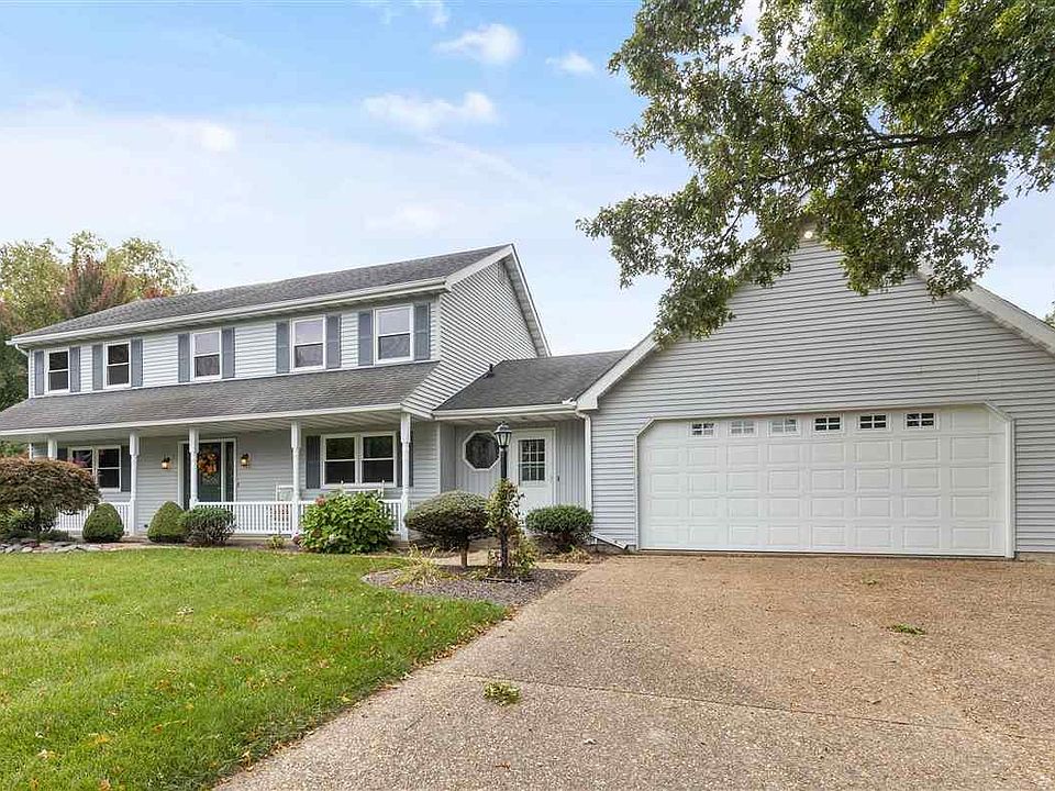 1st image of 208 Morton Dr
