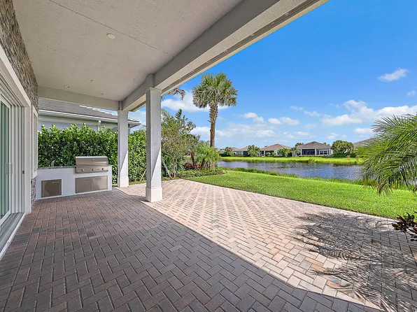 9976 Seagrass Way, Palm Beach Gardens, FL 33412