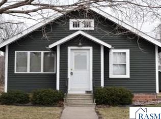 213 Brown St W, Comfrey, MN 56019