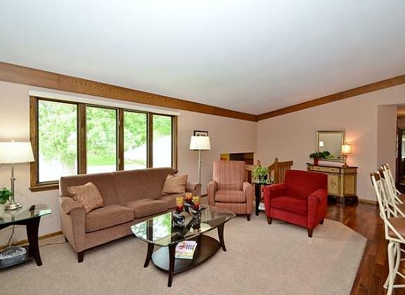 2nd image of 6490 Deerwood Ln N
