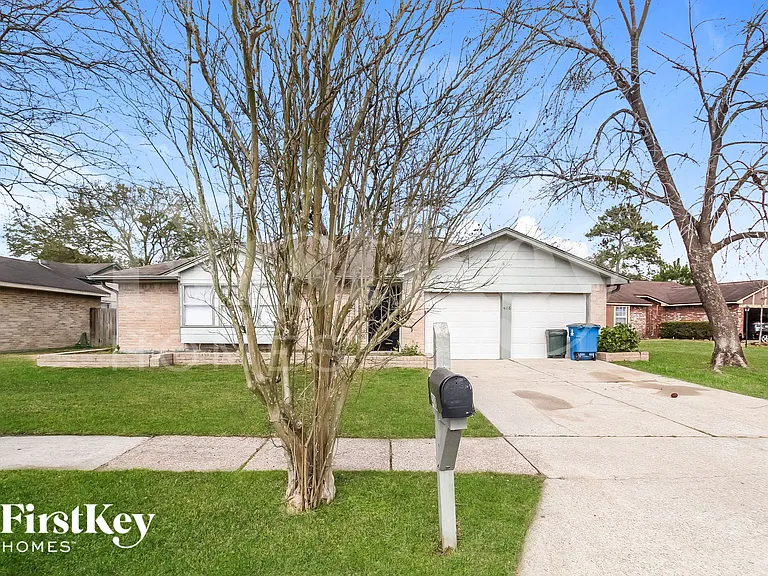 4118 Pinebridge Ln — Photo 2