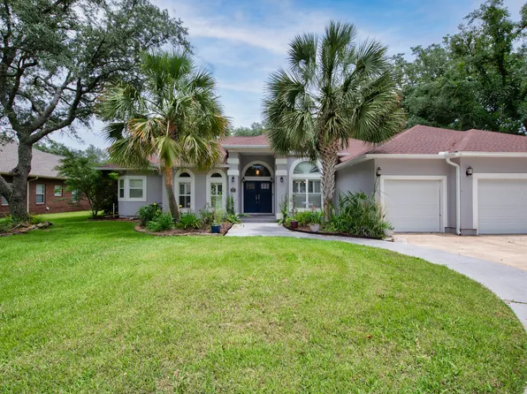 2760 Pebble Beach Dr, Navarre, FL 32566