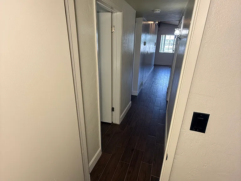 9712 Saint George St — Photo 22