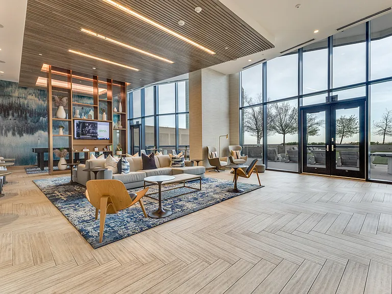 Eastline Residences — Photo 11
