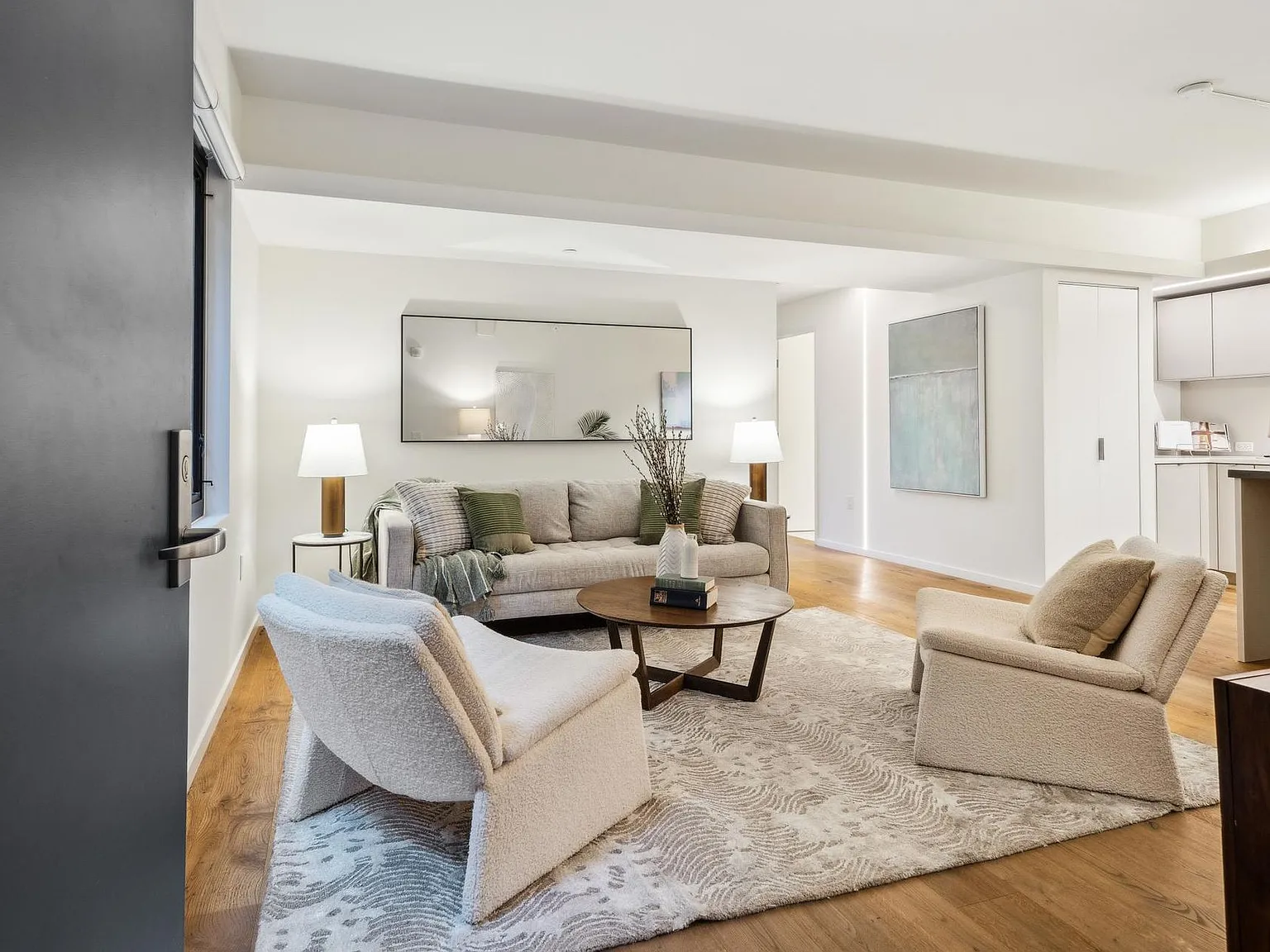 Hayes Valley: Unfurnished 2 Bed 2 Ba Condo w/ Shared Roof Deck, W/D In-Unit & Optional Parking — Photo 3