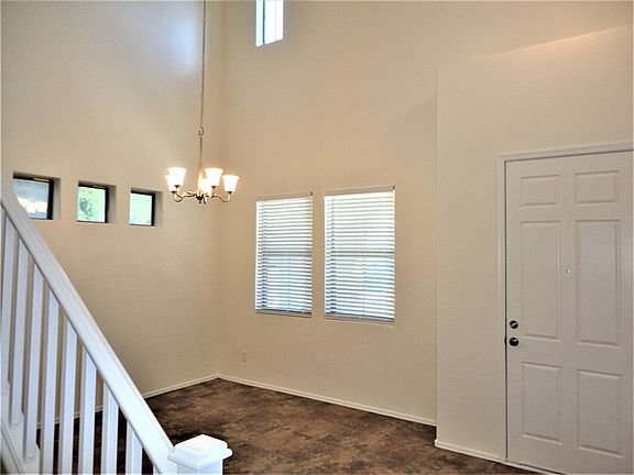 2nd image of 3644 E Parkview Dr
