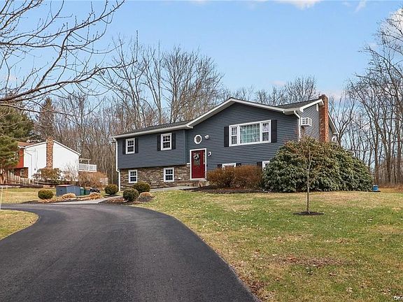 2nd image of 134 Sycamore Dr