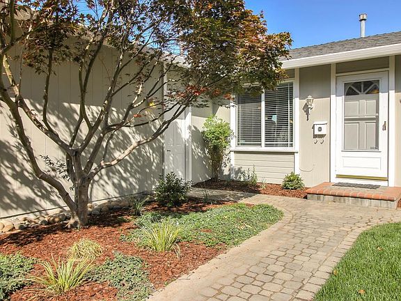 3rd image of 235 Arbor Valley Dr