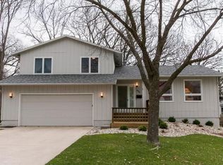 4226 Marilyn Dr NE, Cedar Rapids, IA 52402
