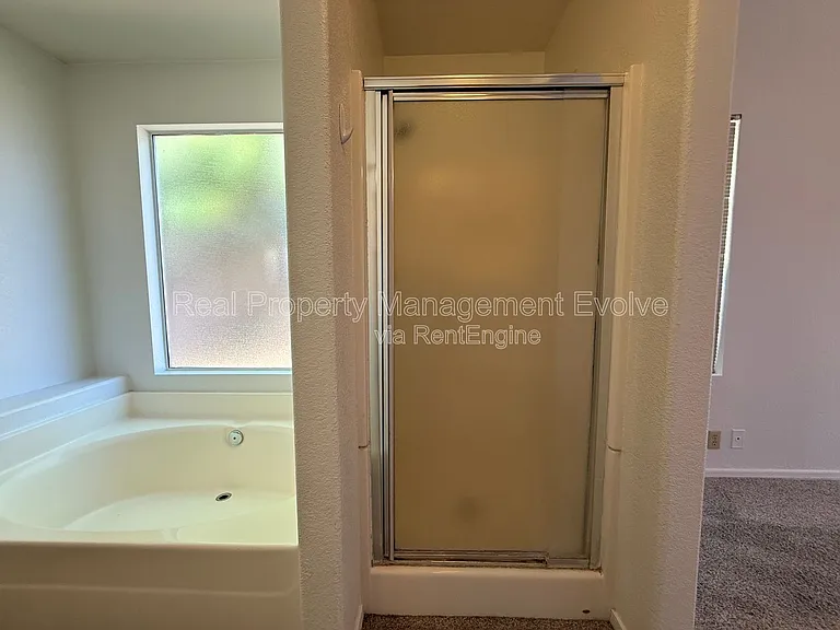 4260 E Rosemonte Dr — Photo 17