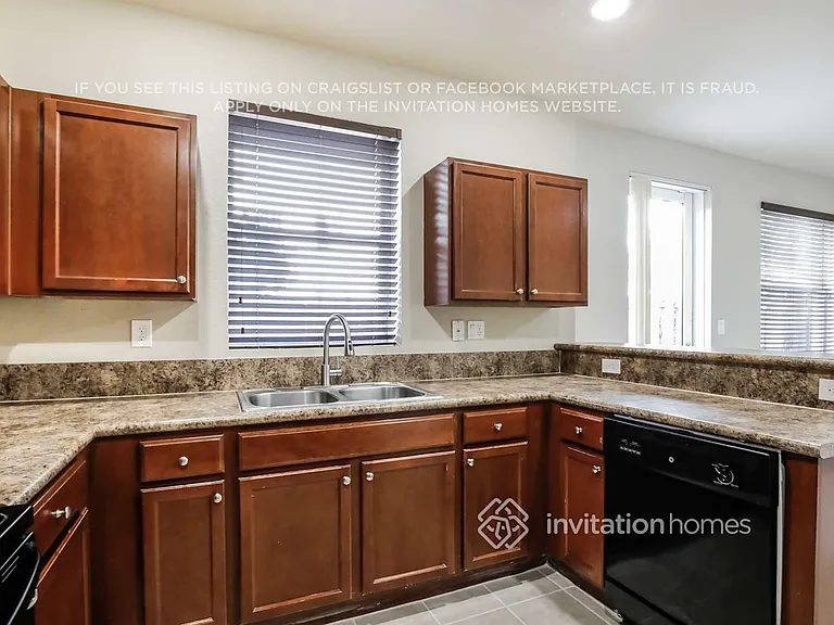 2547 SW 147th Path — Photo 9