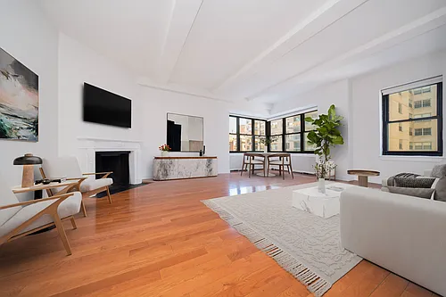 400 E 57th St #10M Photo 1