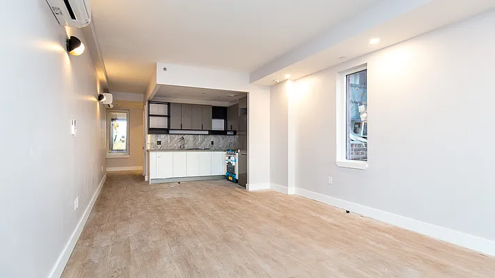 Rented by Nooklyn NYC LLC | media 7