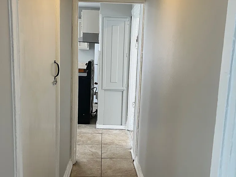 24 Whittier Ave #1 — Photo 3