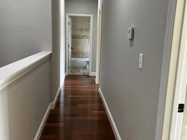 253 Sutter Crst W — Photo 6