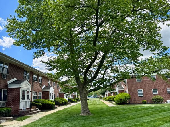 251 Atlantic St APT 24A