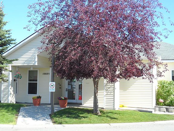 Office/Clubhouse