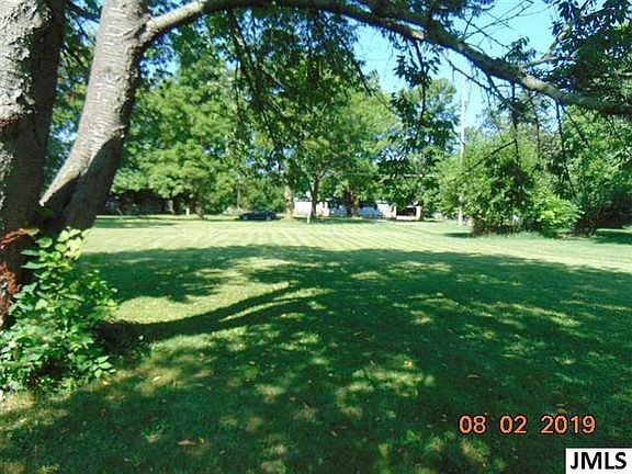 4th image of 317 Woodstock St