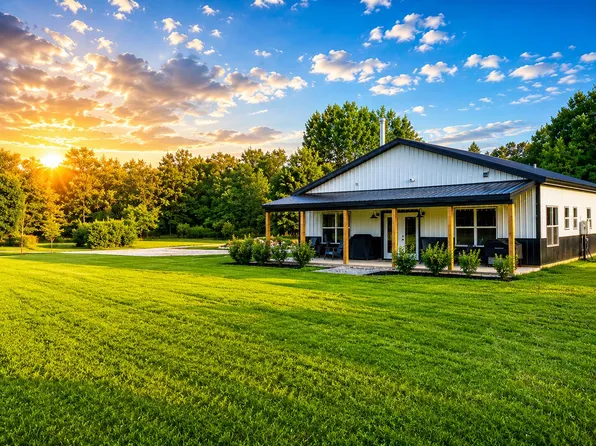 5227 S Johnson Rd, Greenville, MI 48838